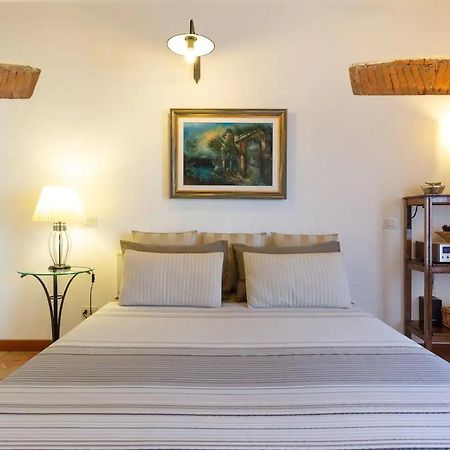 Canal View Historical Apartment Милан Экстерьер фото
