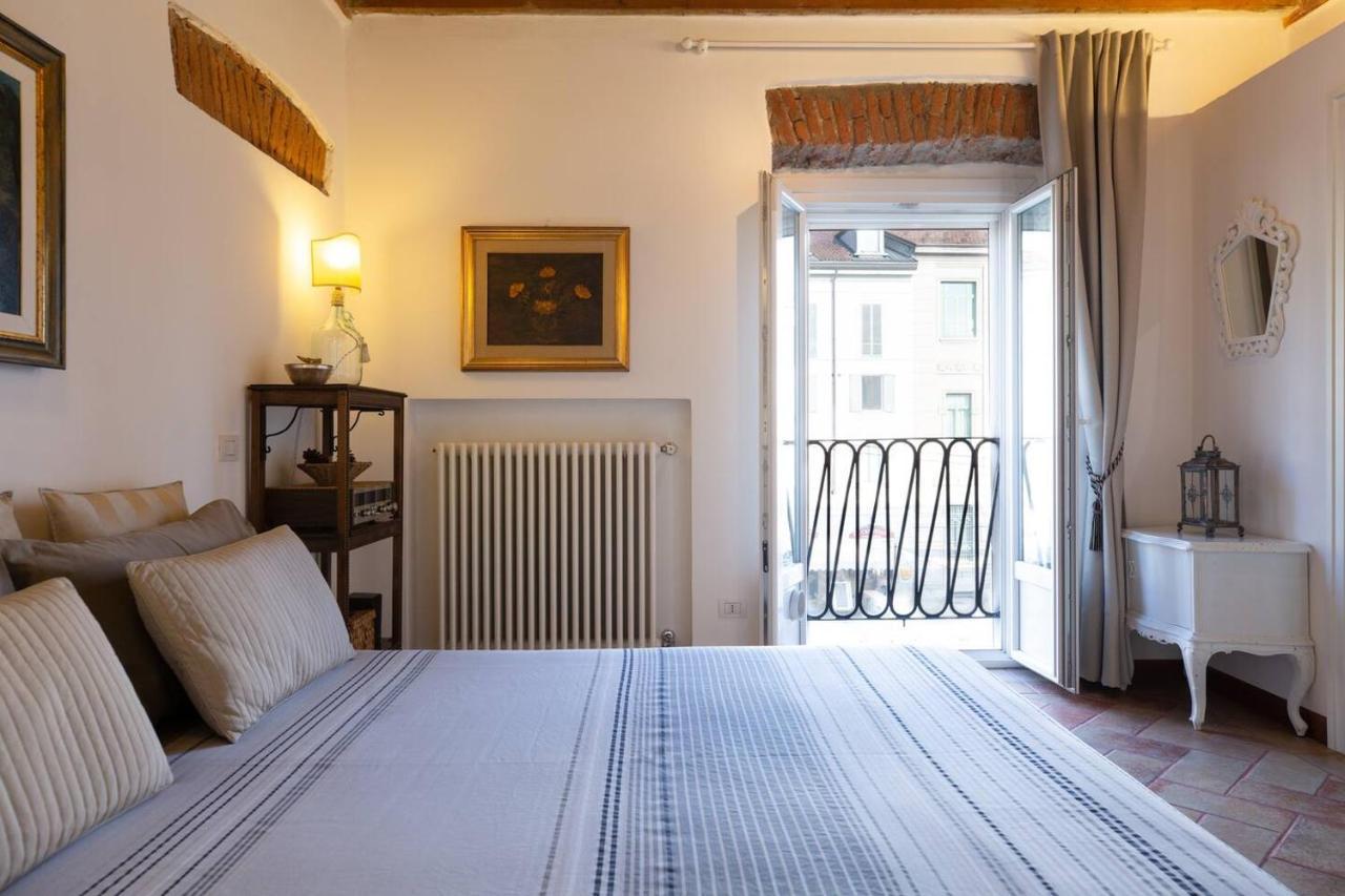 Canal View Historical Apartment Милан Экстерьер фото